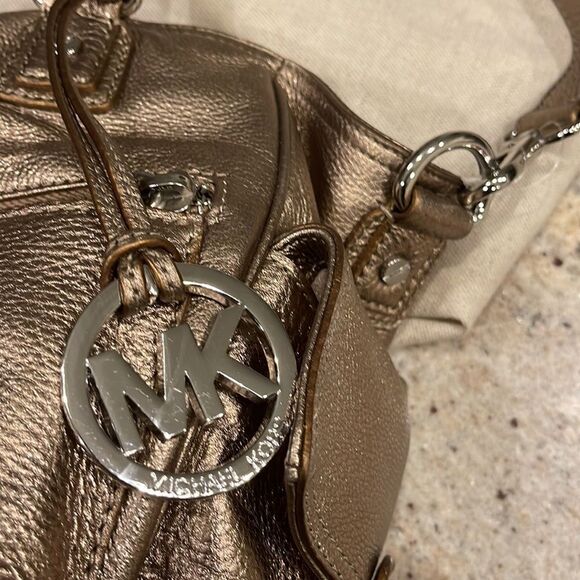 Michael Kors gold leather handbag - Picture 2 of 11